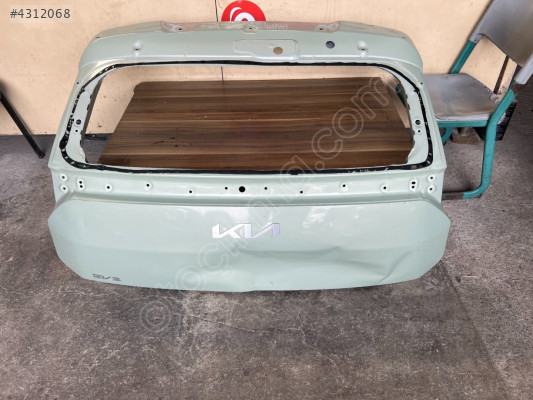 KİA EV3 BAGAJ KAPAĞI ORİJİNAL ÇIKMA