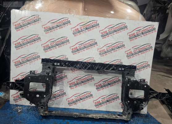 KİA EV6 ORJINAL ÖN PANEL HATASIZ