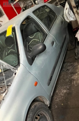 Renault Clio sol kapılar dolu çıkma orijinal