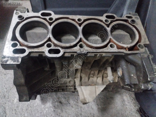 VOLVO S40 1.6 BENZİNLİ YAGLİ KASNAK YARIM DOLU MOTOR ÇIKMA