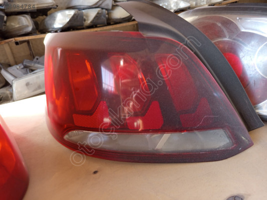 Peugeot 301 sağ arka stop