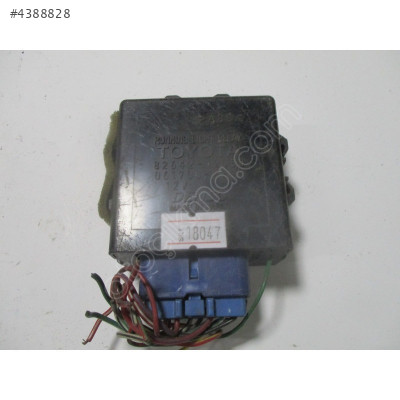 Toyota Carina Işık Rölesi 82642-12050