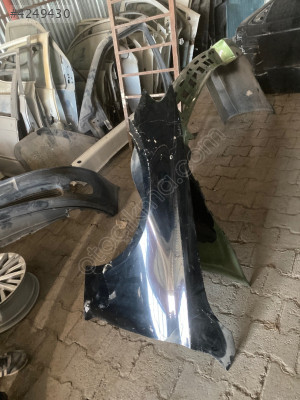 Mercedes C clas sol ön çamurluk çıkma