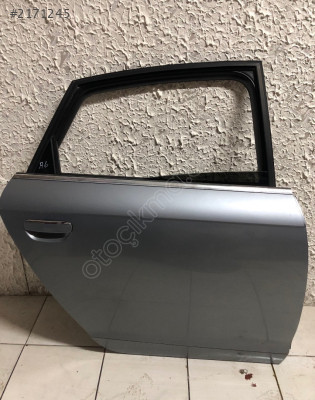 AUDİ A6 SAĞ ARKA KAPI HATASIZ BOYASIZ ORJİNAL ÇIKMA
