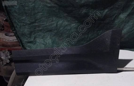 31448318 orj hatasız volvo xc40 19-23 sol arka kapı bandı