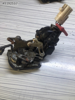 TOYOTA COROLLA Arka Sağ Kapı Kilidi