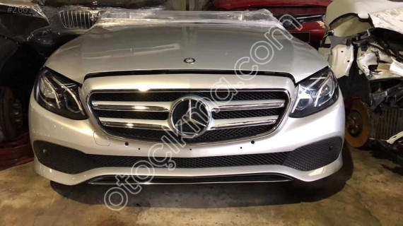 Mercedes E-Class için Ön Beşik, Arka Dingil, Sağ-Sol Sal
