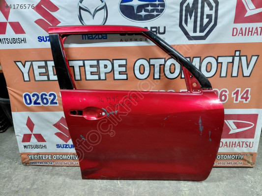 suzuki swift sağ ön kapı