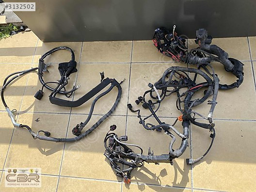 AUDİ A6 (2.0) MOTOR TESİSATI SİGORTA RÖLE TESİSATI