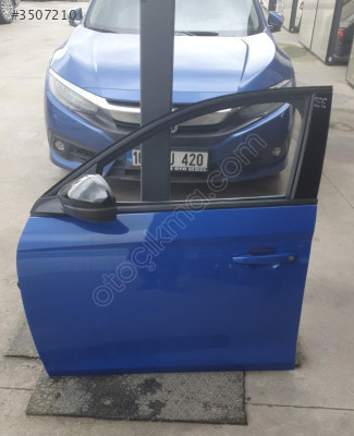 opel corsa f 2024 çıkma orjinal sol ön kapı kod:eav (son fiyat)