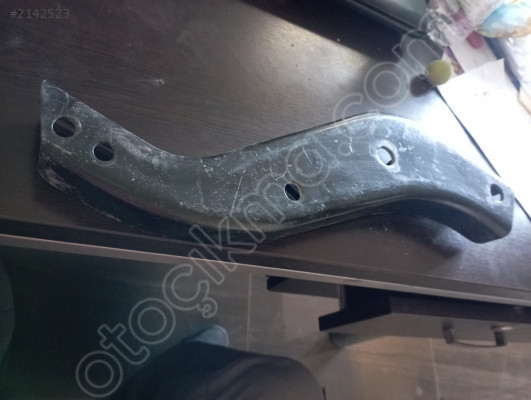 Ford Ranger T.6..(12-18).Arka tampon braketi