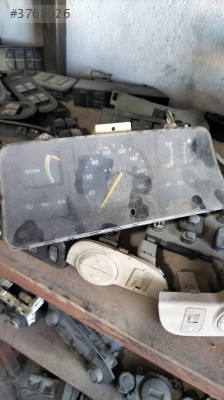 Opel kadett e kilometre saati