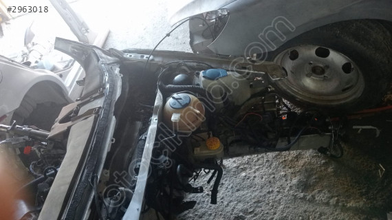 2001 Model Polo için Çıkma Sağ Ön Podye Parçası