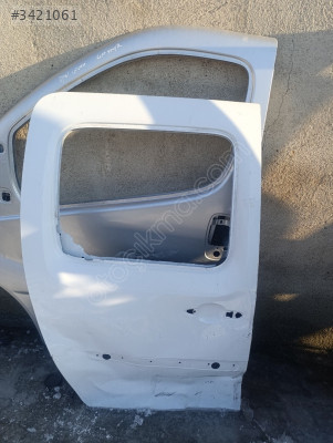 Renault Kangoo sağ arka kapı