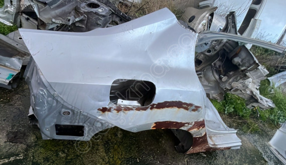 renault laguna 3 sağ arka çamurluk