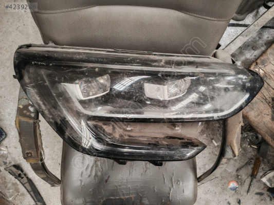 2017 MEGANE 4 ICON PAKET SAĞ FAR