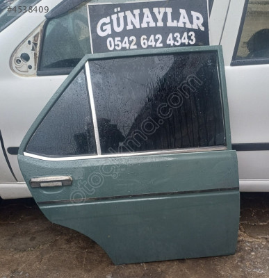 Eski kasa şahin sağ arka kapı