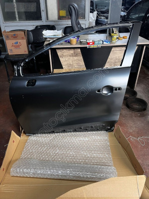 Renault Clio 4 sol ön kapı sıfır