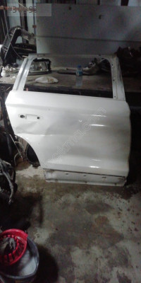 Skoda kodiag sag arka kapı çıkma