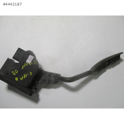 Opel Corsa D Gaz Pedalı 55702021