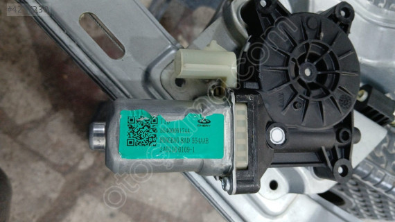 CHERY TİGGO 8 PRO SOL ÖN CAM KRİKOSU ORİJİNAL