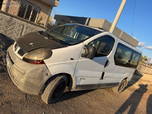 Renault trafik sol ön kapı