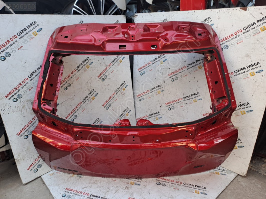 Peugeot 2008 arka bagaj kapağı (az kusurlu ürün)