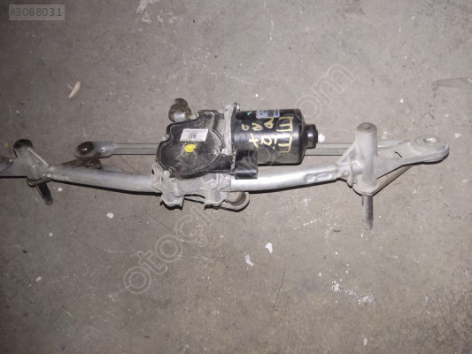 Fiat Egea Modeli İçin Çıkma Silecek Motoru