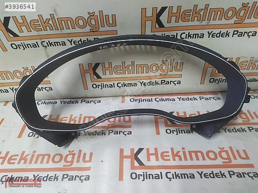 AUDİ A6 GÖSTERGE SAATİ ÇERÇEVESİ 4G1857115B