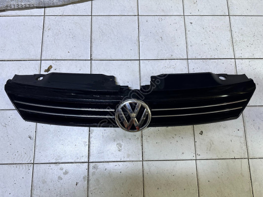 Volkswagen Jetta Ön Panjur 2011-2014 5C6853651A