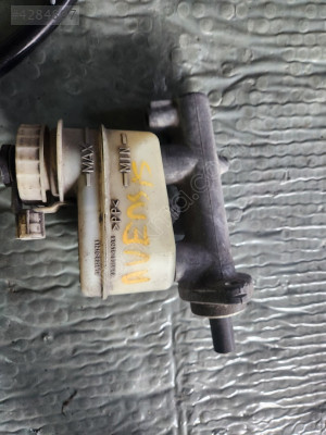 TOYOTA AVENSİS 1998 FREN ANA MERKEZİHİDROLİK YAĞ HAZNESİ