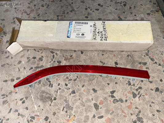 OPEL İNSİGNİA STATİON SOL ARKA TAMPON REFLEKTÖR SIFIR GM 22950979