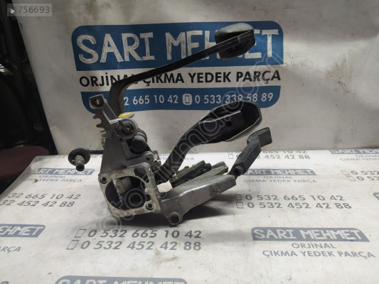 ÇIKMA AUDİ A4 A6 PEDAL SETİ 8D1721117K