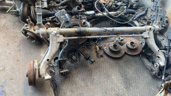 Megane 1 çıkma arka dingil