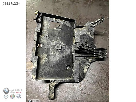 JEEP CHEROKEE WJ AKÜ ALT TUTACAĞI (ORJİNAL) 551364438