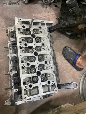 3.0 TDİ SİLİNDİR KAPAĞI A6