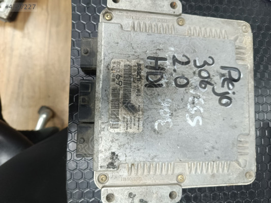 Peugeot 306 2.0 hdi motor beyni 0281010592