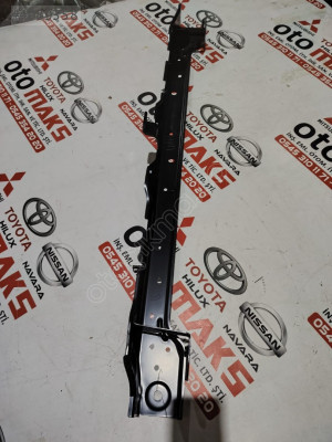 62510-4JA0A NAVARA RADYATÖR ÜST DEMİRİ