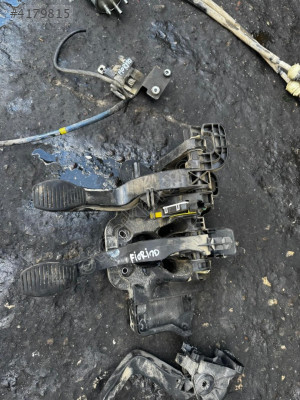 FİAT FİORİNO 1.3 PEDAL SETİ KONUK OTO 05323167897