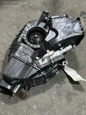 7H5819004H CARAVELLA MULTİVAN ARKA KALORİFER KAZANI MOTORU