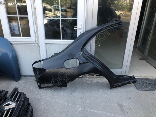 MERCEDES E SERİ W213 SAĞ ARKA ÇAMURLUK 2136374601