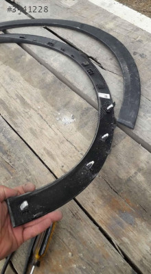 Hyundai bayon ön çamurluk Ağzı plastik bandı (dodik)