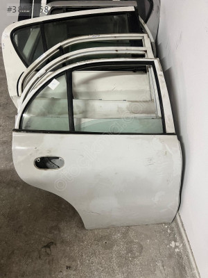 hyundai accent yumurta kasa sağ arka kapı yumurta kasa çıkma kapı