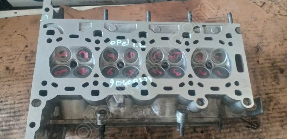 opel korsa 1,2 silindir kapağı