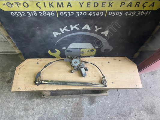 Fiat Palio Sağ ön Cam Krikosu Orjinal Çıkma