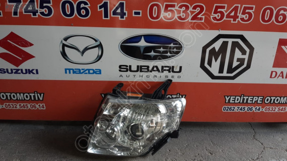 mitsubishi pajero sol far