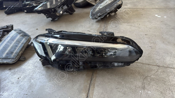 Honda civic fe01 sağ far hatasız