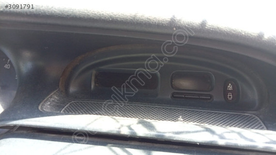 Megane 1 bilgi ekrani yedek parça