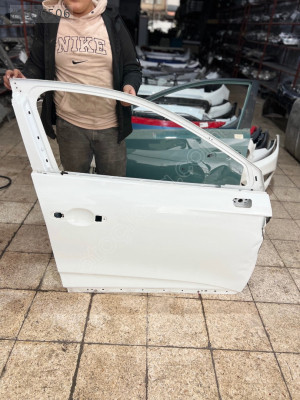 Renault clıo 5 çıkma ön sağ kapı beyaz renk