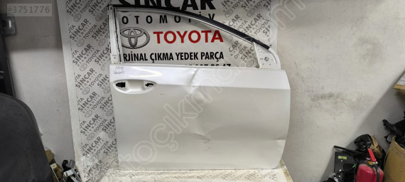 TOYOTA COROLLA 2013 2018 SAĞ ÖN KAPI ÇIKMA ORJİNAL SEDEFLİ